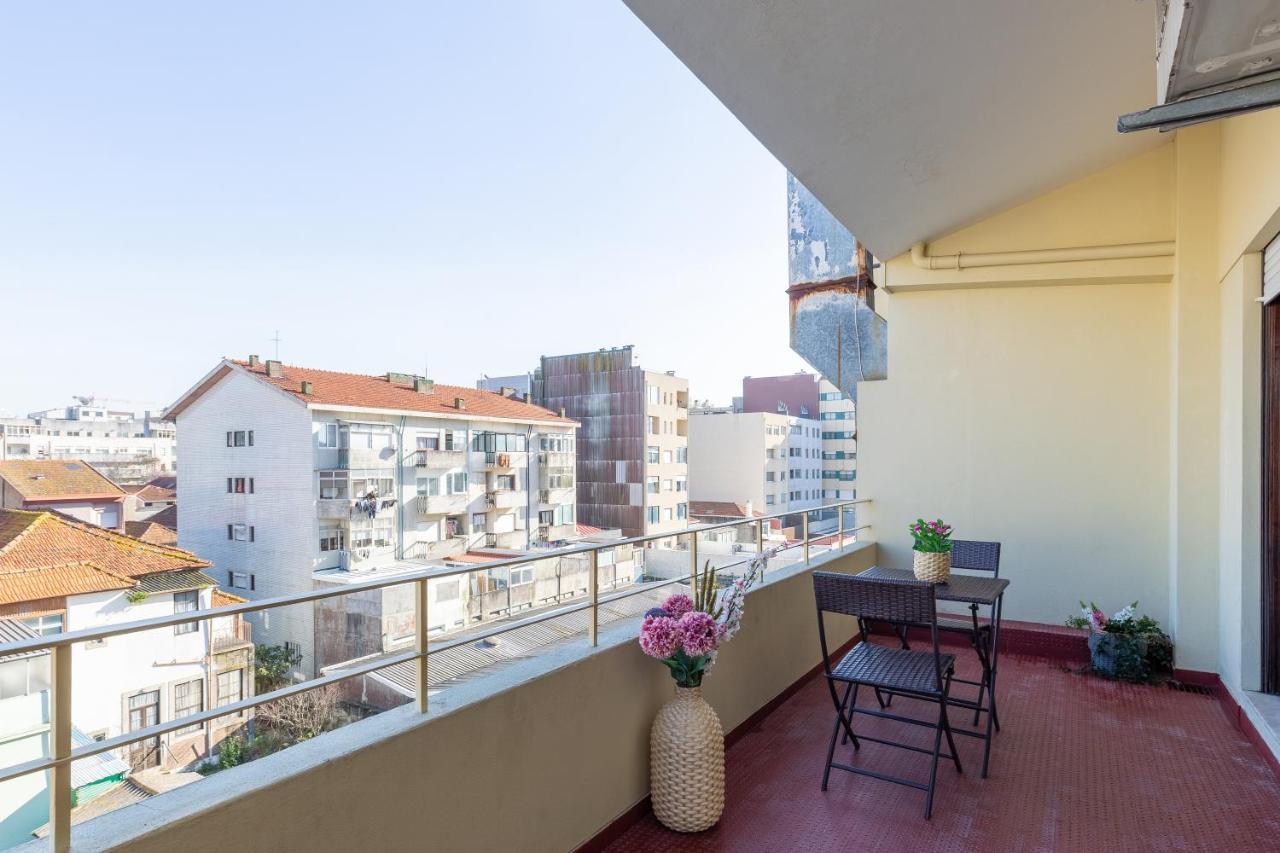 Host Wise - Trendy Bright Flats With Jacuzzi - 5 Min Beach Matosinhos  Exterior photo